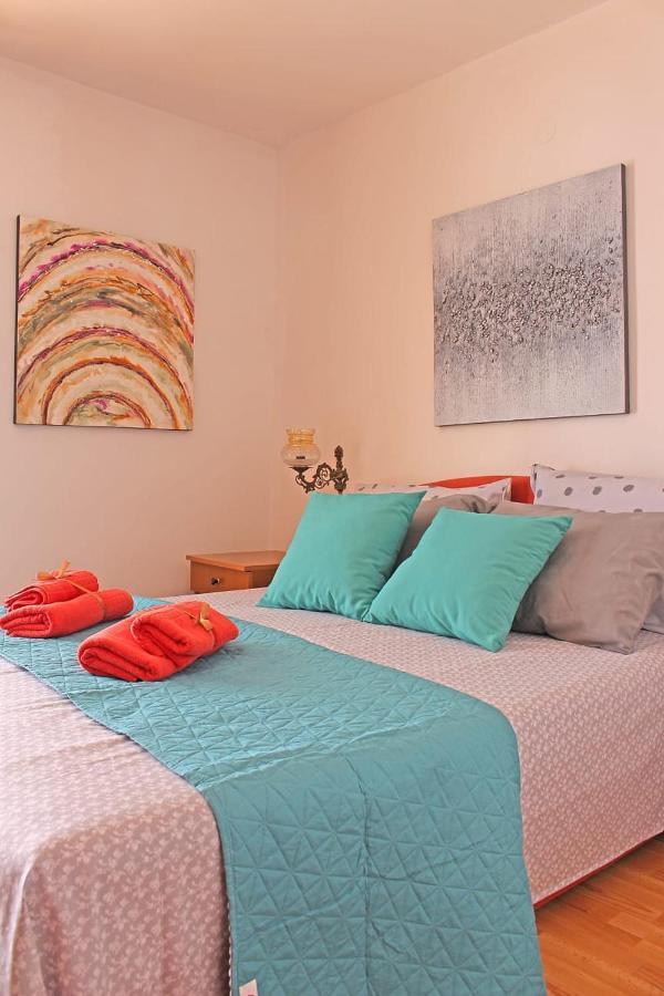 Apartments Gabriela Drvenik  Zewnętrze zdjęcie