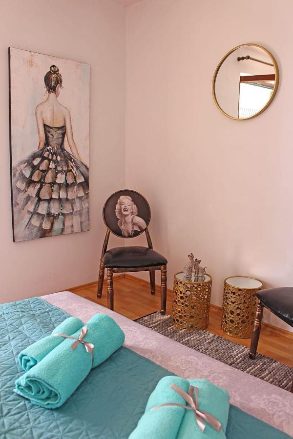 Apartments Gabriela Drvenik  Zewnętrze zdjęcie
